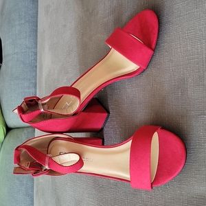 NWT CL By Laundy Jody Heels - Women's size 6.5